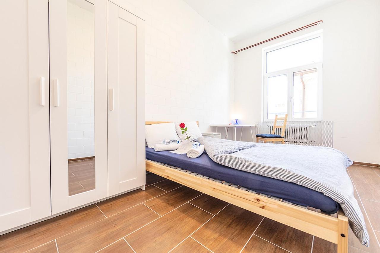 Simple Rooms - Yellow Inn St. Gallen Exterior photo